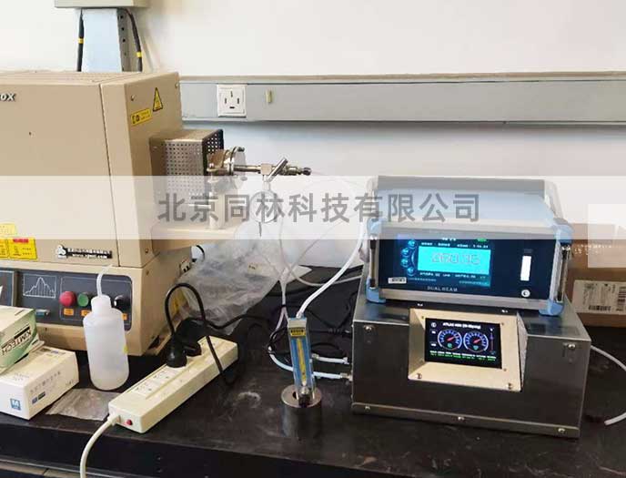 臭氧在 AZO（Al 摻雜 ZnO）薄膜高可控性生長(zhǎng)中的原理與應(yīng)用